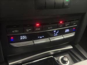 Mercedes Clase E Coupé E 220 CDI Blue Efficiency Avantg.  - Foto 28