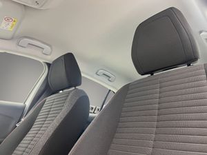 Peugeot 208 BlueHDi 73kW (100CV) Active Pack  - Foto 23