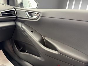 Hyundai IONIQ 1.6 GDI HEV Tecno DCT  - Foto 22