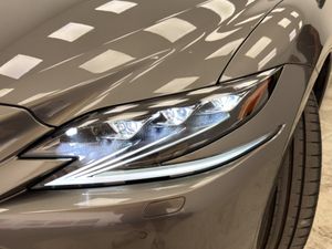 Lexus LS 500H PRIVILEGE LINE 4D  - Foto 28