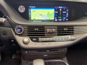 Lexus LS 500H PRIVILEGE LINE 4D  - Foto 30