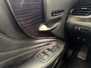 Lexus LS 500H PRIVILEGE LINE 4D  - Foto 13