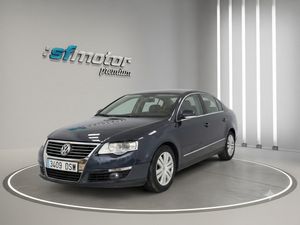 Volkswagen Passat 2.0  - Foto 2