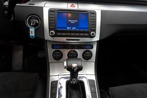 Volkswagen Passat 2.0  - Foto 11