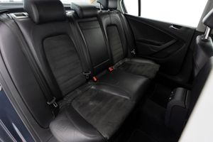 Volkswagen Passat 2.0  - Foto 7