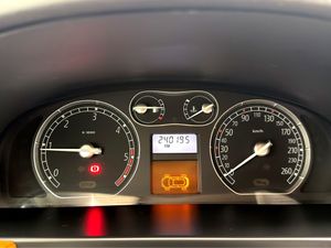 Renault Laguna Privilege 2.0dCi 150CV E4  - Foto 25