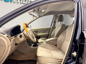 Renault Laguna Privilege 2.0dCi 150CV E4  - Foto 10