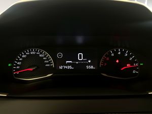 Peugeot 2008 Active BlueHDI 81kW (110CV)  - Foto 12