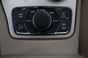 Jeep Grand Cherokee 3.0 V6 Diesel Overland 184kW (250CV) E6 AVERIADO SUSPENSIÓN NEUMÁTICA · SE RETIRA EN GRÚA  - Foto 21