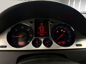 Volkswagen Passat 2.0 TDI 140cv Advance  - Foto 24