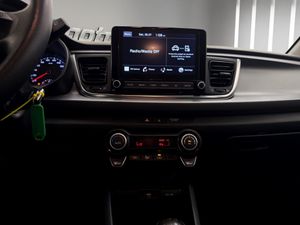 Kia Rio 1.2 DPi 62kW (84CV) Concept  - Foto 13