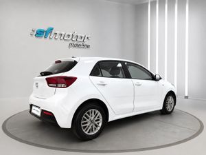 Kia Rio 1.2 DPi 62kW (84CV) Concept  - Foto 5