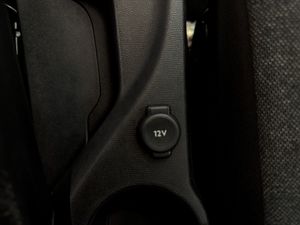 Peugeot 2008 Active Pack BlueHDI 81kW (110CV)  - Foto 28