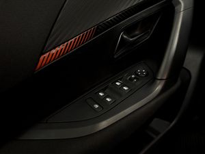 Peugeot 2008 Active Pack BlueHDI 81kW (110CV)  - Foto 13
