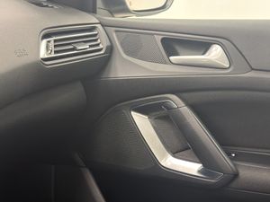 Peugeot 308 5p Allure Pack BlueHDI 130 S&S EAT8  - Foto 34