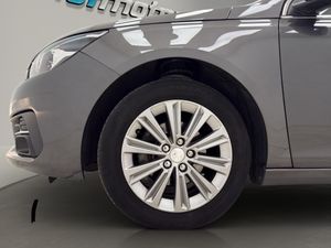 Peugeot 308 5p Allure Pack BlueHDI 130 S&S EAT8  - Foto 22