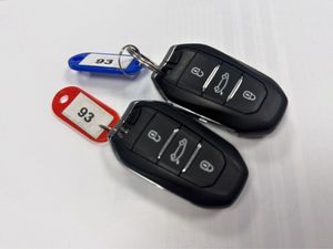 Peugeot 308 5p Allure Pack BlueHDI 130 S&S EAT8  - Foto 38