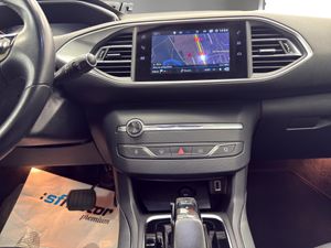 Peugeot 308 5p Allure Pack BlueHDI 130 S&S EAT8  - Foto 17