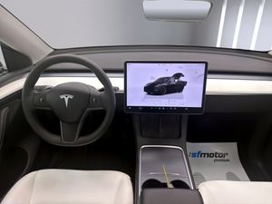 Tesla Model Y Gran Autonomía 4WD  - Foto 11