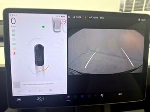 Tesla Model Y Gran Autonomía 4WD  - Foto 24