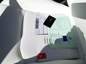 Tesla Model Y Gran Autonomía 4WD  - Foto 32