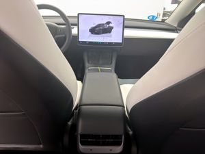 Tesla Model Y Gran Autonomía 4WD  - Foto 15