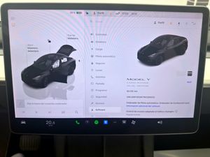 Tesla Model Y Gran Autonomía 4WD  - Foto 22