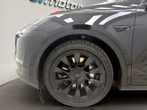 Tesla Model Y Gran Autonomía 4WD  - Foto 20
