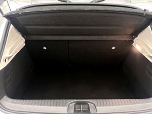 Renault Clio Business 1.6 E-Tech Hybrid 140CV BVA6  - Foto 21