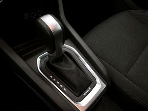 Renault Clio Business 1.6 E-Tech Hybrid 140CV BVA6  - Foto 28