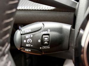 Peugeot 2008 Allure BlueHDI 81kW (110CV)  - Foto 31