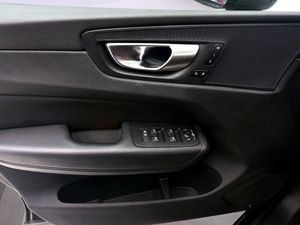 Volvo XC60 2.0 T6 AWD Recharge Plus Dark Auto  - Foto 13