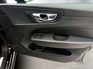 Volvo XC60 2.0 T6 AWD Recharge Plus Dark Auto  - Foto 18