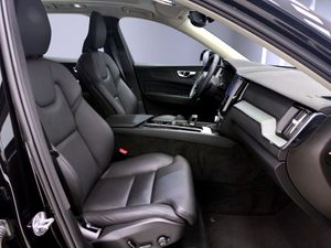 Volvo XC60 2.0 T6 AWD Recharge Plus Dark Auto  - Foto 19