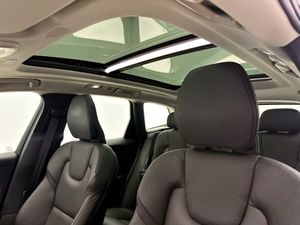 Volvo XC60 2.0 T6 AWD Recharge Plus Dark Auto  - Foto 40