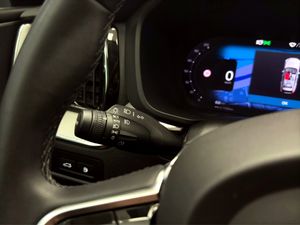 Volvo XC60 2.0 T6 AWD Recharge Plus Dark Auto  - Foto 27