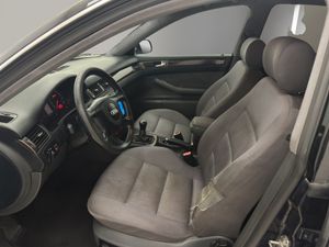 Audi A6 2.5 TDI  - Foto 10