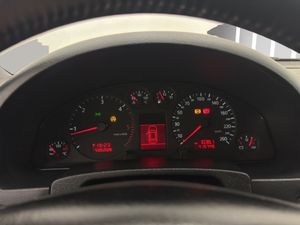 Audi A6 2.5 TDI  - Foto 12
