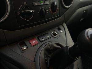 Citroën Berlingo FURGÓN L1 1.6 BlueHDi 100 BUSINESS 4D  - Foto 24