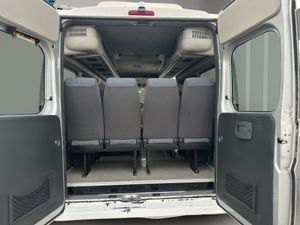 Peugeot Boxer Minibús 17 plazas 3.0 HDi 157 CV  - Foto 20