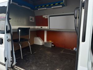 Ford Transit 330 M Semielevado 140CV Furgón Techo Semielevado · Oficina Móvil  - Foto 14
