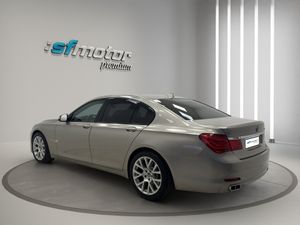 BMW Serie 7 740d 306CV  - Foto 5