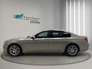 BMW Serie 7 740d 306CV  - Foto 4