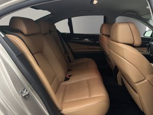 BMW Serie 7 740d 306CV  - Foto 20