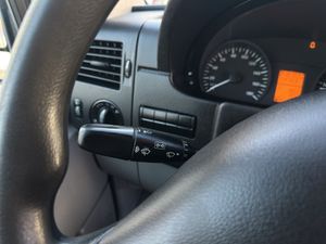 Mercedes Sprinter 313 CDI 129CV A2H2 3.5T Furgón Medio Techo Alto · Perfect Tool  - Foto 23