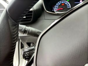 Peugeot 2008 Active Pack BlueHDI 81kW (110CV)  - Foto 23