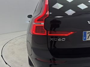 Volvo XC60 2.0 T6 AWD Recharge Core Auto  - Foto 26