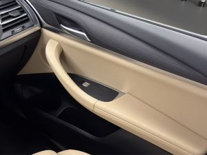 BMW X3 xDrive30e xLine  - Foto 17