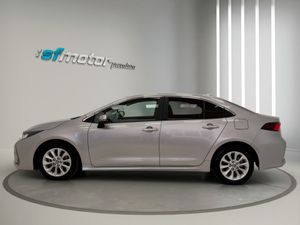 Toyota Corolla 1.8 125H BUSINESS E-CVT SEDAN  - Foto 4