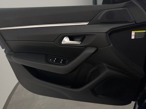 Peugeot 508 5P Allure HYBRID 225 e-EAT8  - Foto 12